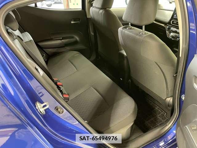 Toyota AQUA 2021-11 7818258-17