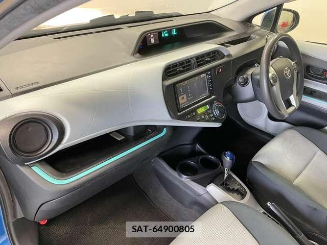 Toyota AQUA 2012-01 7818390-14