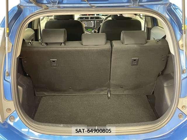 Toyota AQUA 2012-01 7818390-17