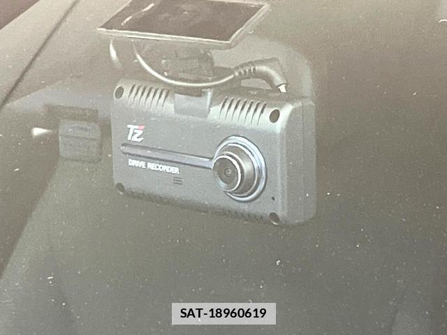 Toyota AQUA 2022-02 7818975-6