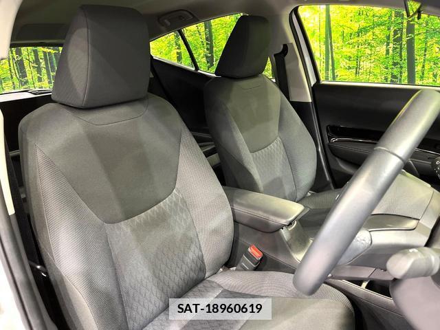 Toyota AQUA 2022-02 7818975-9