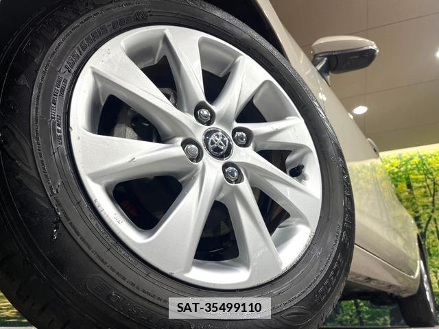 Toyota AQUA 2022-11 7818988-12