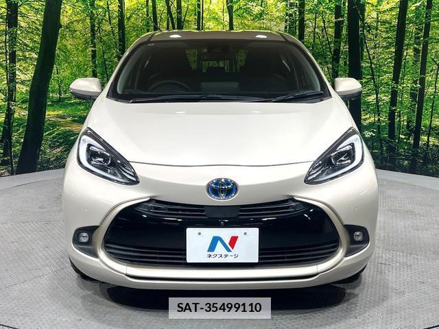 Toyota AQUA 2022-11 7818988-13