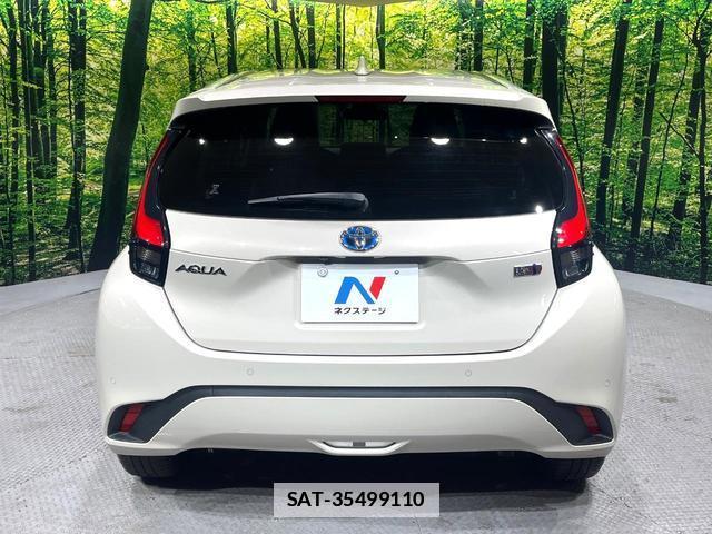 Toyota AQUA 2022-11 7818988-14