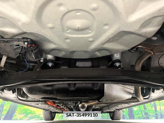 Toyota AQUA 2022-11 7818988-18