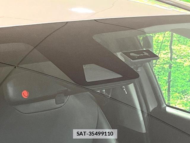 Toyota AQUA 2022-11 7818988-2