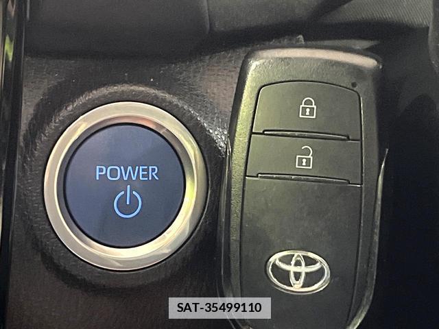 Toyota AQUA 2022-11 7818988-6