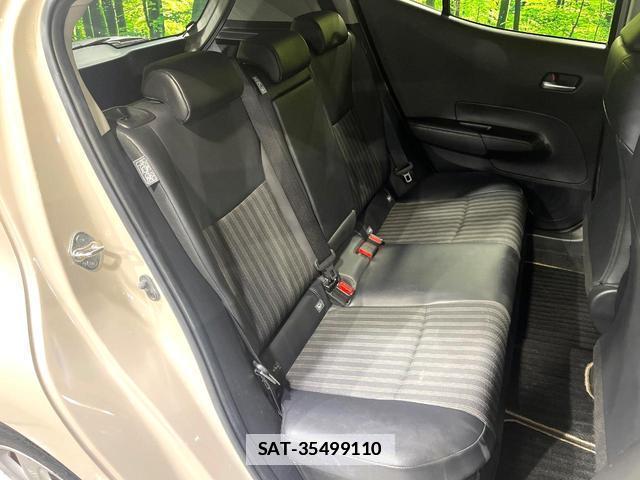 Toyota AQUA 2022-11 7818988-8