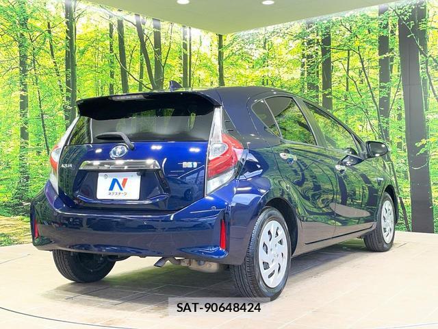 Toyota AQUA 2019-03 7819361-16
