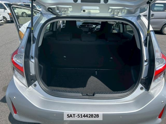 Toyota AQUA 2021-03 7820206-18