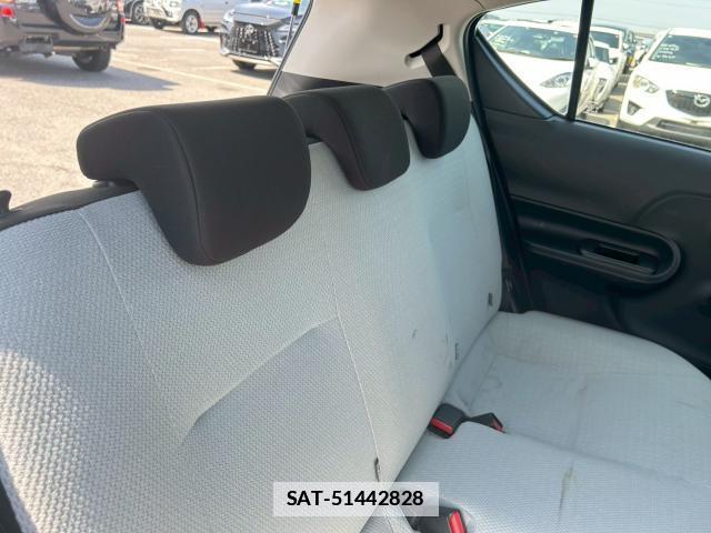 Toyota AQUA 2021-03 7820206-6