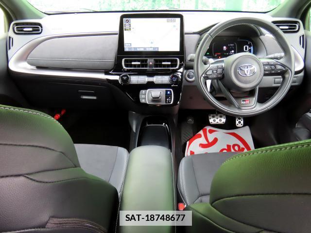 Toyota AQUA 2024-09 7820496-10