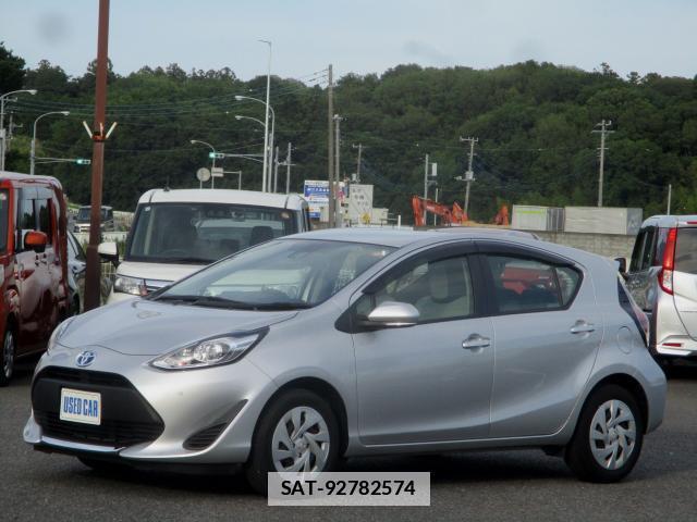 Toyota AQUA 2021-02 7820689-10