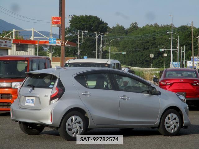Toyota AQUA 2021-02 7820689-11