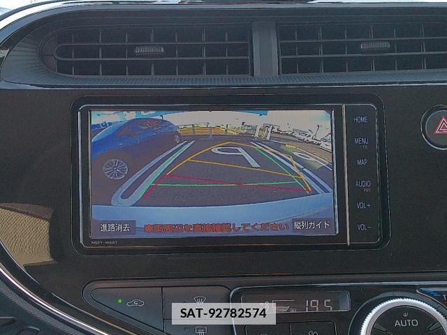 Toyota AQUA 2021-02 7820689-4