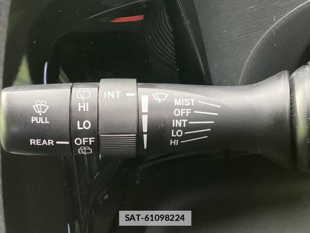 Toyota AQUA 2020-01 7821168-15