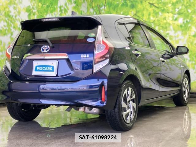 Toyota AQUA 2020-01 7821168-2