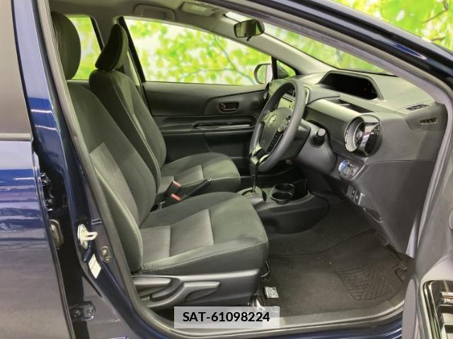 Toyota AQUA 2020-01 7821168-4