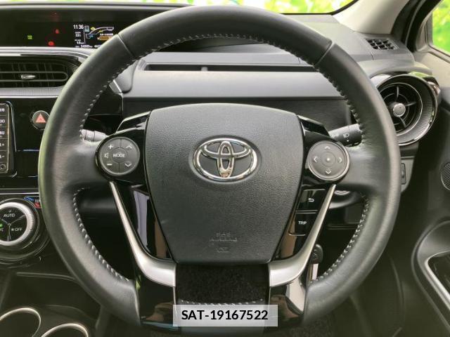 Toyota AQUA 2019-02 7821617-13