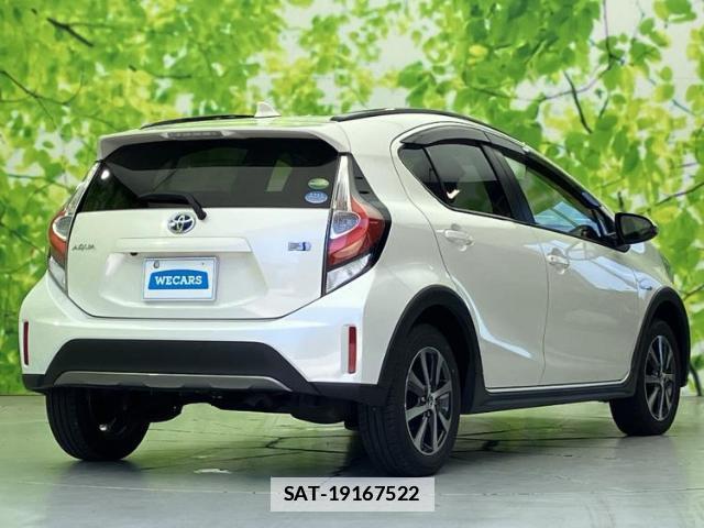 Toyota AQUA 2019-02 7821617-2