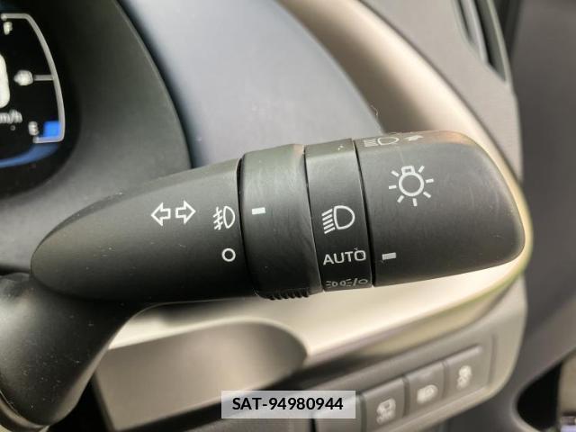 Toyota AQUA 2022-02 7821713-14