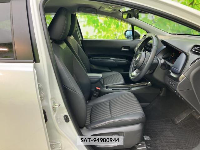 Toyota AQUA 2022-02 7821713-3