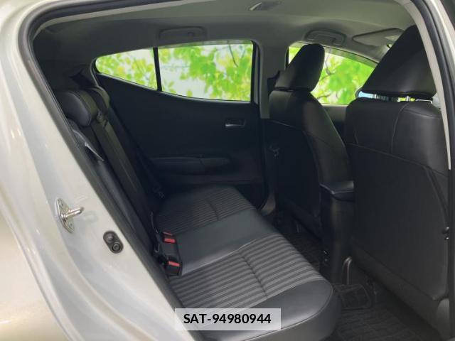 Toyota AQUA 2022-02 7821713-4