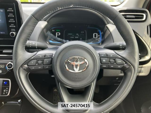 Toyota AQUA 2021-08 7822007-12