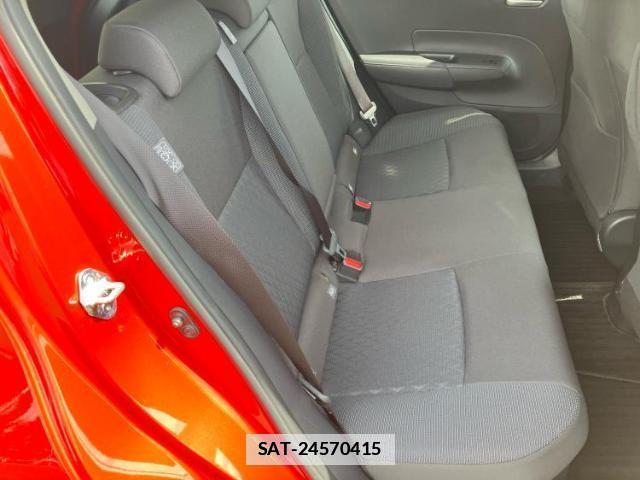 Toyota AQUA 2021-08 7822007-4