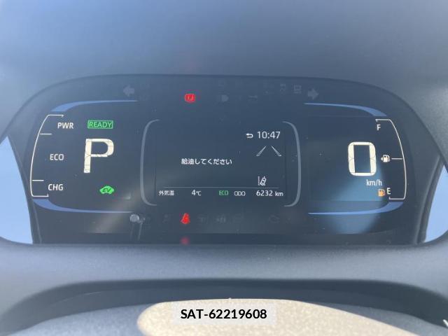 Toyota AQUA 2024-10 7822157-12