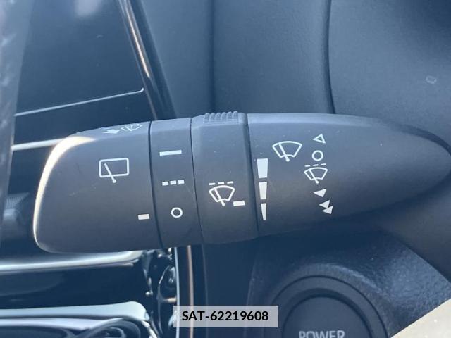 Toyota AQUA 2024-10 7822157-15