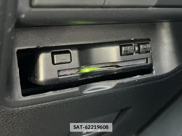 Toyota AQUA 2024-10 7822157-17