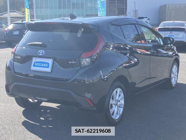 Toyota AQUA 2024-10 7822157-2