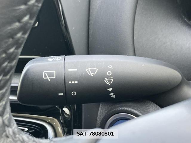 Toyota AQUA 2023-04 7822295-14