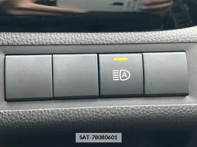 Toyota AQUA 2023-04 7822295-17