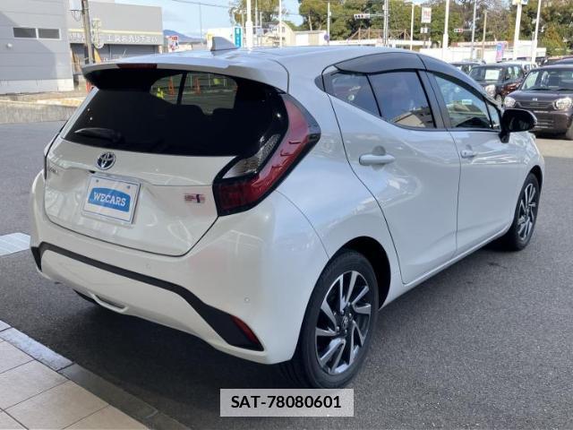 Toyota AQUA 2023-04 7822295-2