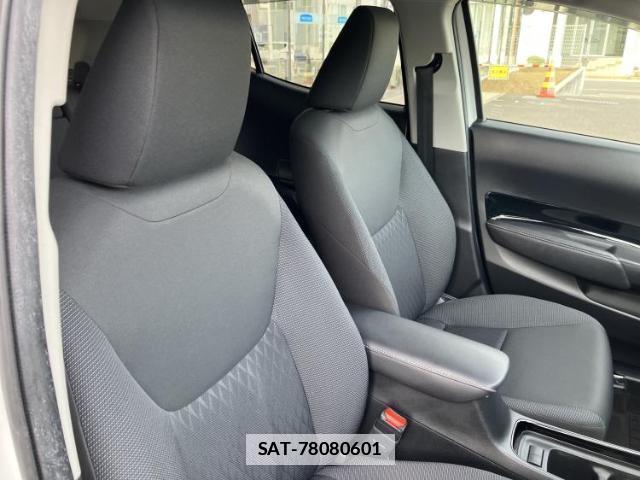 Toyota AQUA 2023-04 7822295-3