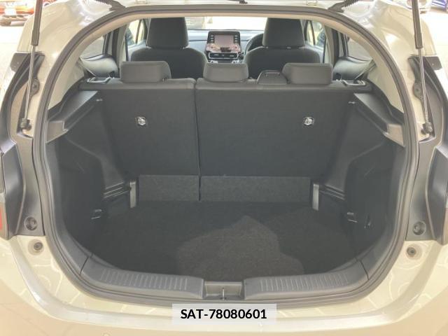 Toyota AQUA 2023-04 7822295-7