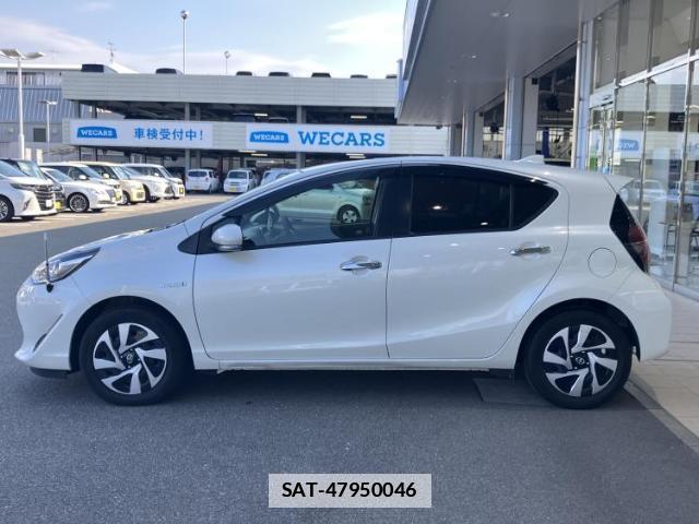 Toyota AQUA 2020-03 7822300-1