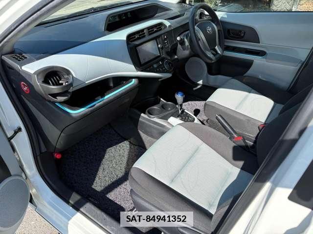 Toyota AQUA 2012-07 7822659-6