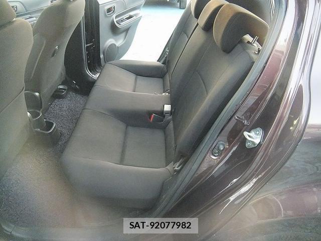 Toyota AQUA 2016-07 7823343-12