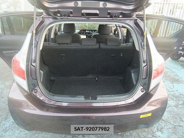 Toyota AQUA 2016-07 7823343-13
