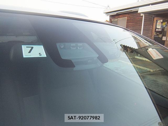 Toyota AQUA 2016-07 7823343-15