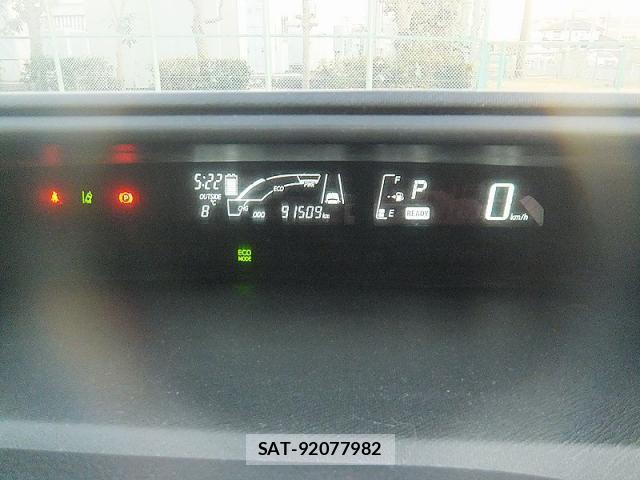 Toyota AQUA 2016-07 7823343-17