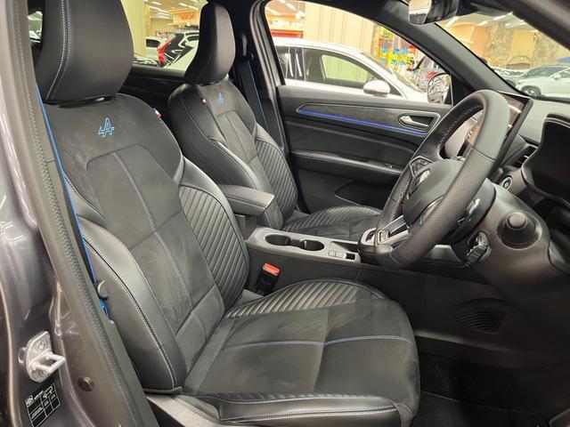 Renault Arkana 2024-10 7812446-3
