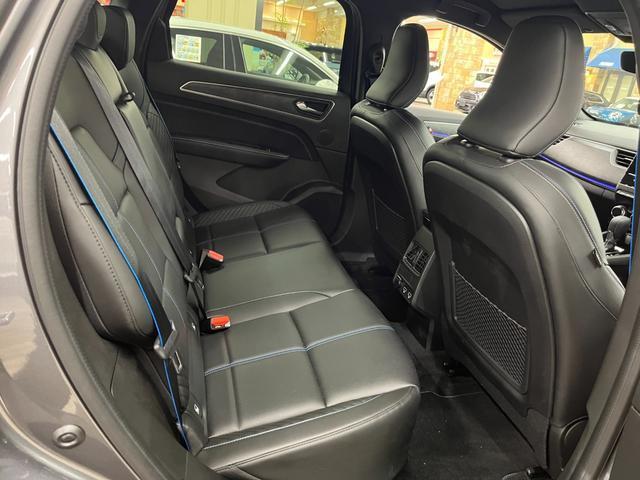 Renault Arkana 2024-10 7812446-4