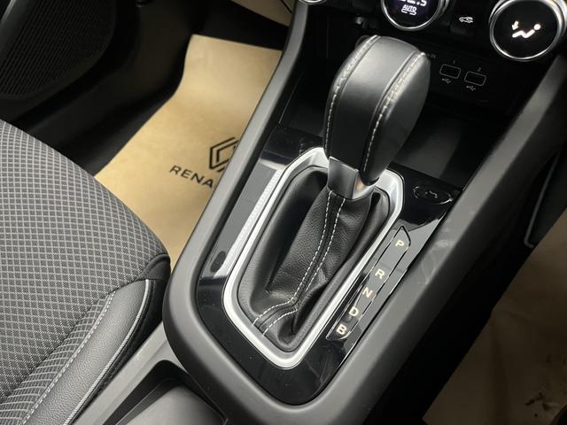 Renault Arkana 2025-01 7817887-11