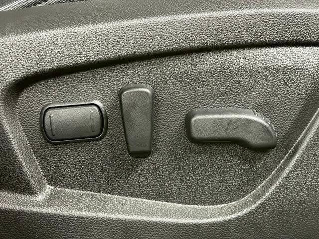 Renault Arkana 2025-03 7823236-5