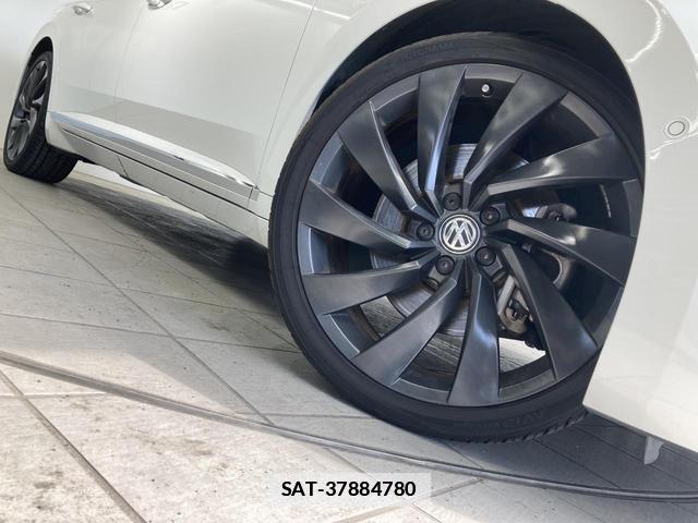 VolksWagen ARTEON 2018-09 7811993-12