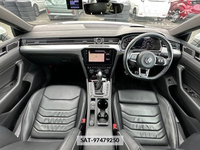 VolksWagen ARTEON 2019-04 7818614-2